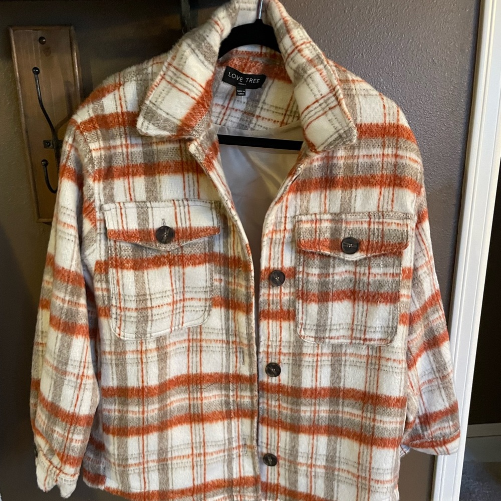 NWT Love Tree Shacklet in orange and creams